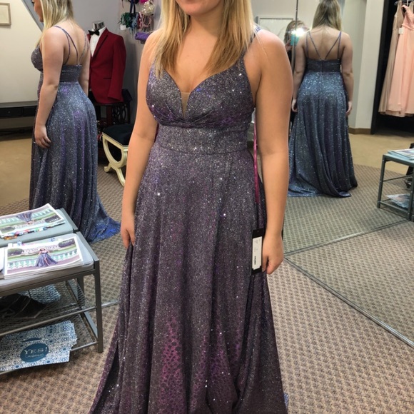 Iridescent purple prom dress - Picture 1 of 4